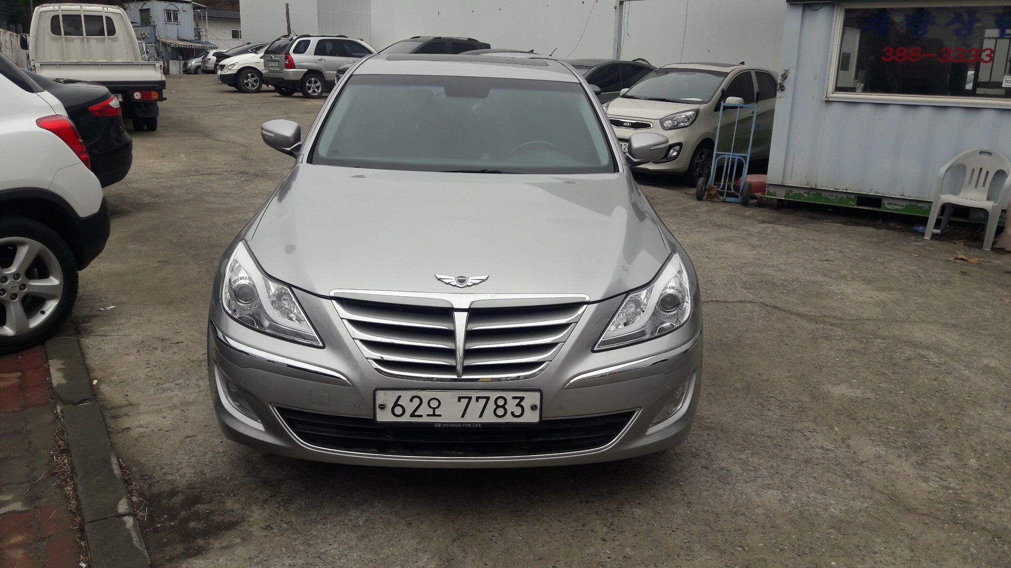 HYUNDAI GENESIS 2011