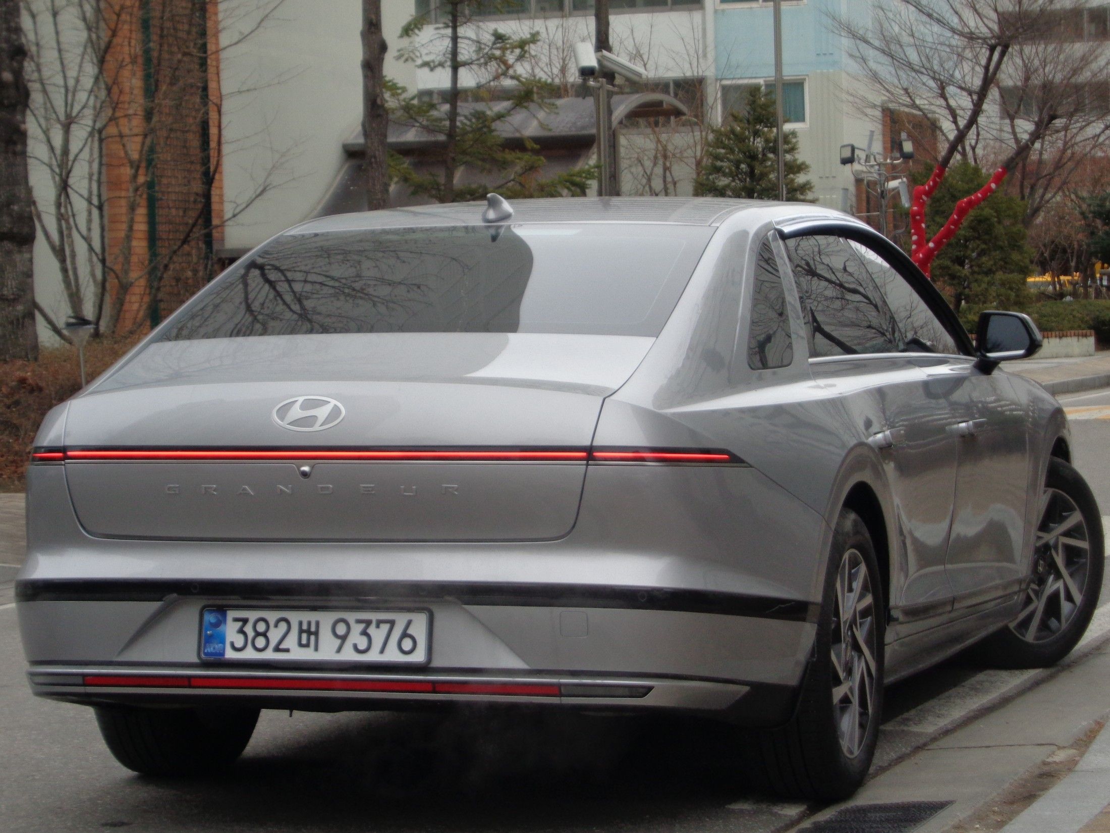 HYUNDAI GRANDEUR GN7 2023