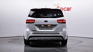 KIA CARNIVAL 2017