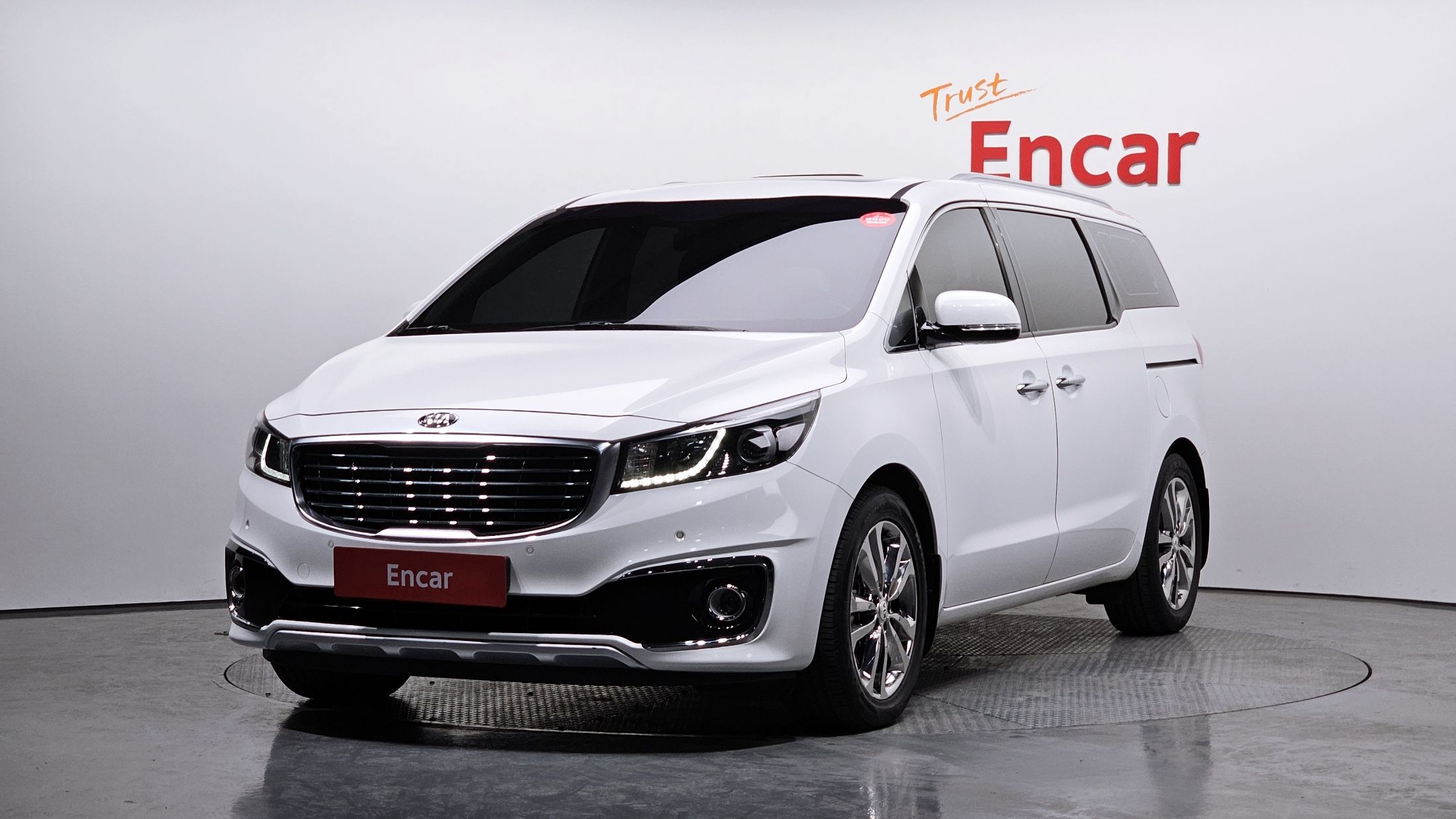 KIA CARNIVAL 2017