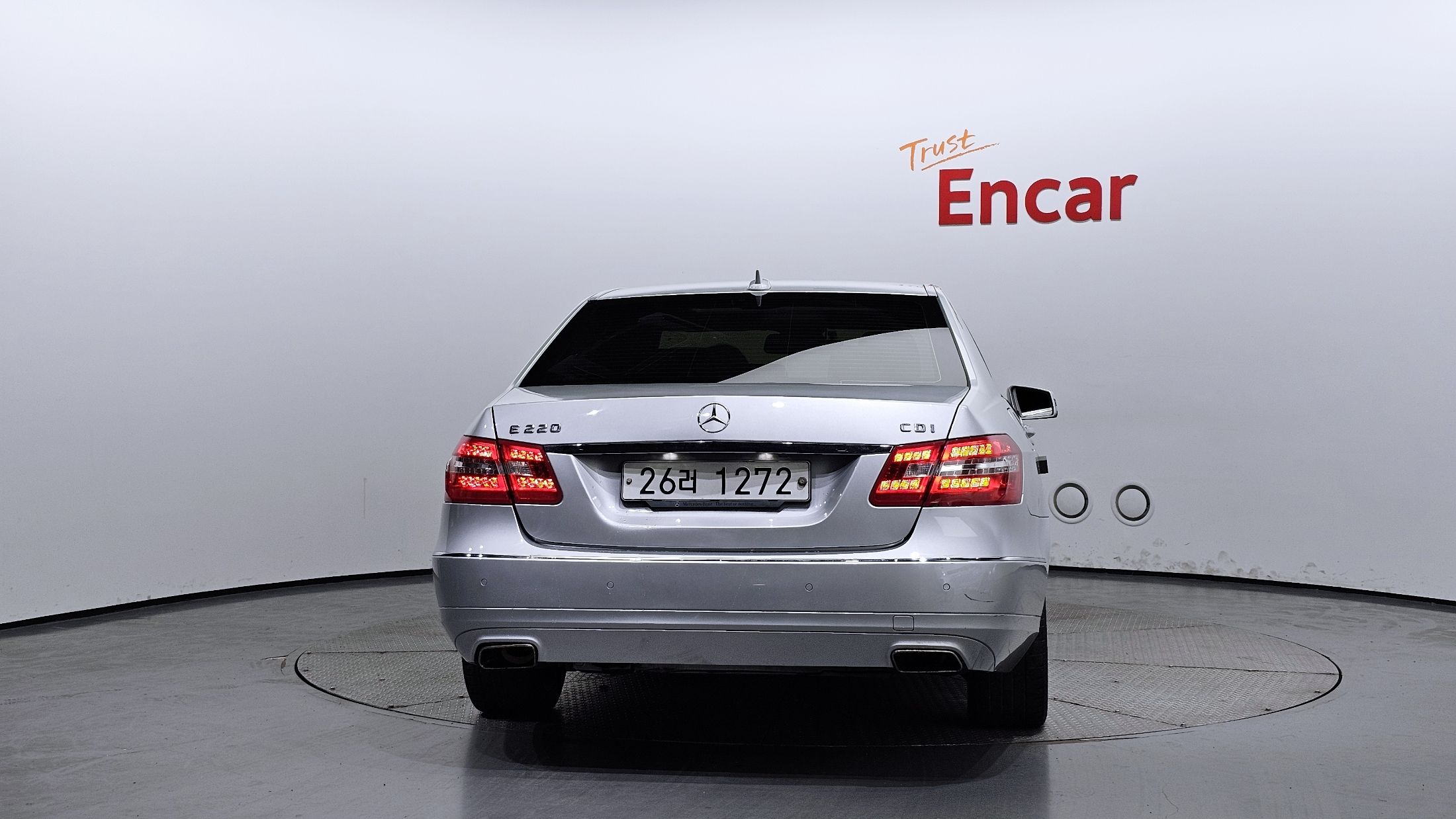 MERCEDES BENZ E-CLASS W212 2013