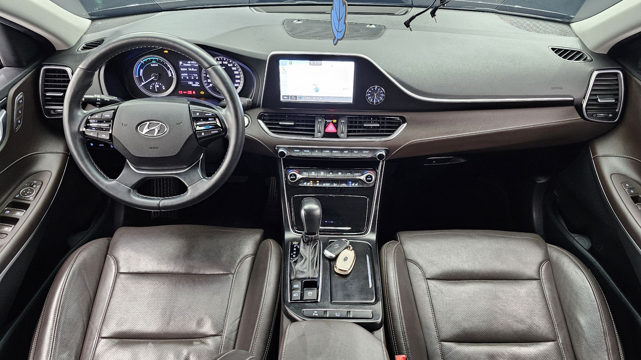 HYUNDAI GRANDEUR IG HYBRID 2018