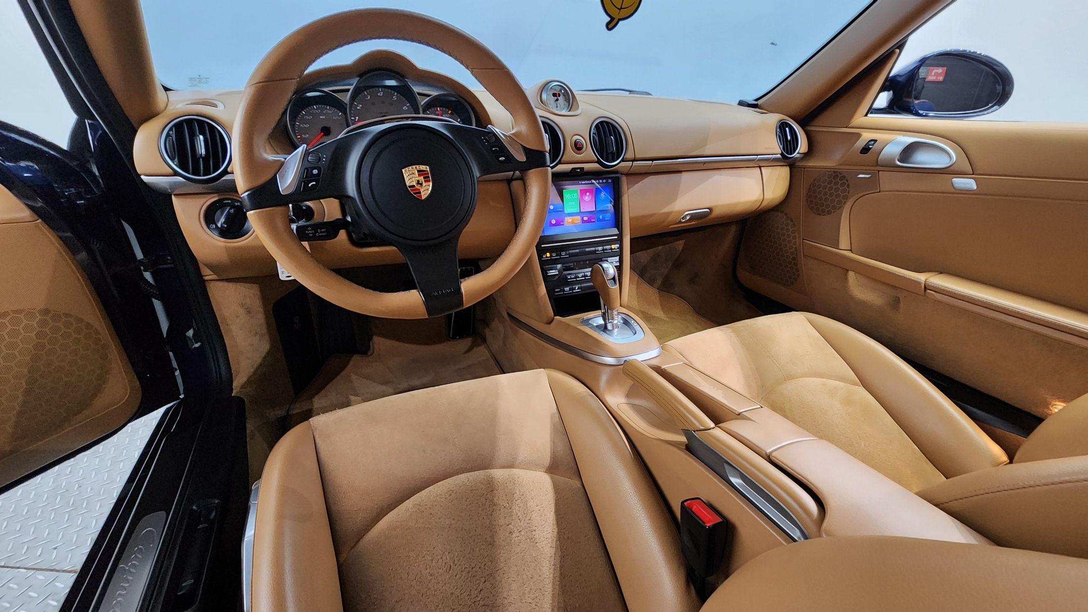 PORSCHE CAYMAN 2011