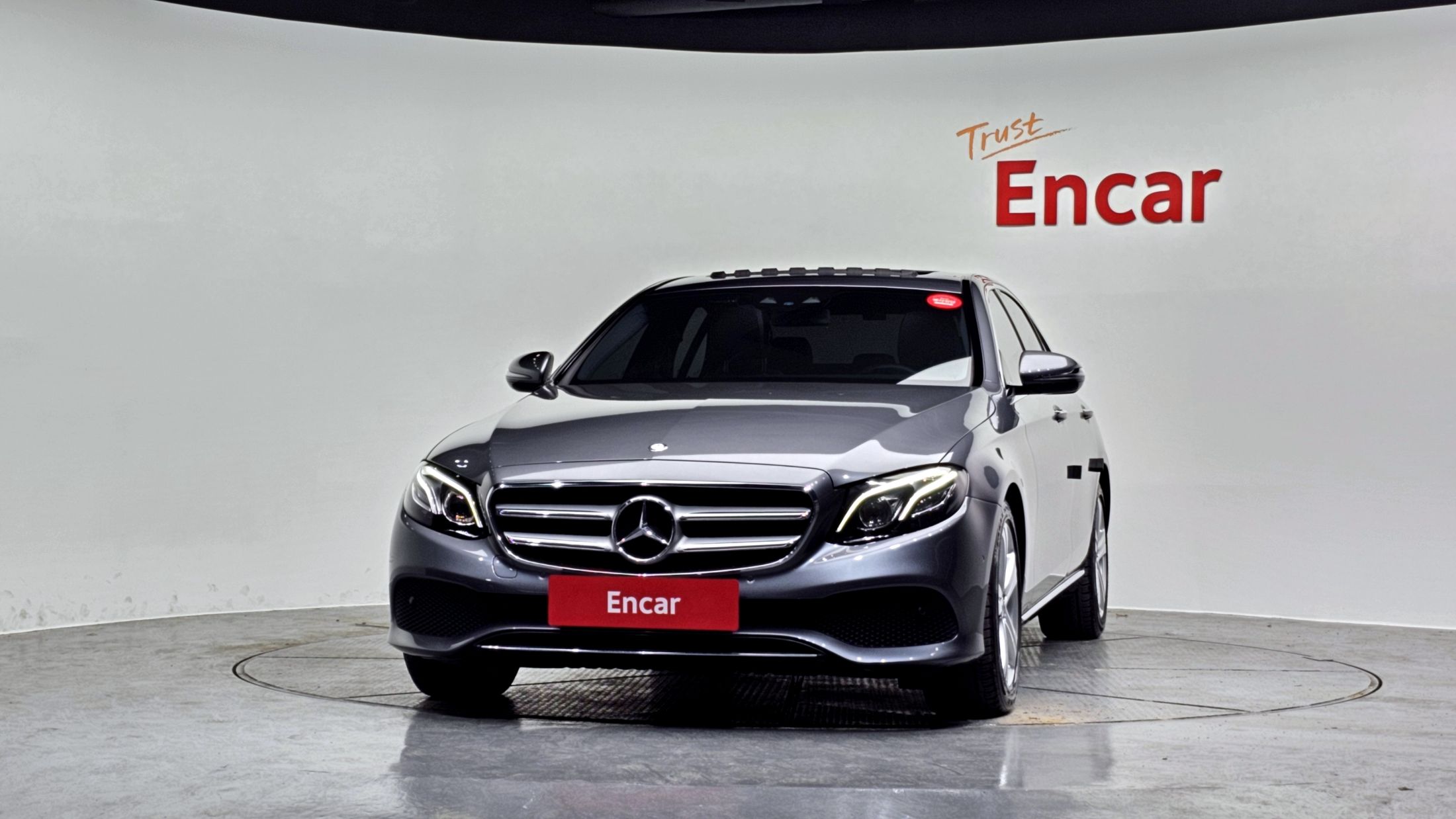 MERCEDES BENZ E-CLASS W213 2017