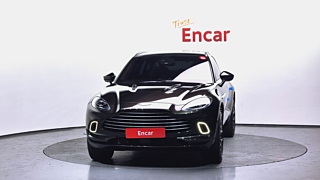 Заказать ASTON MARTIN DBX