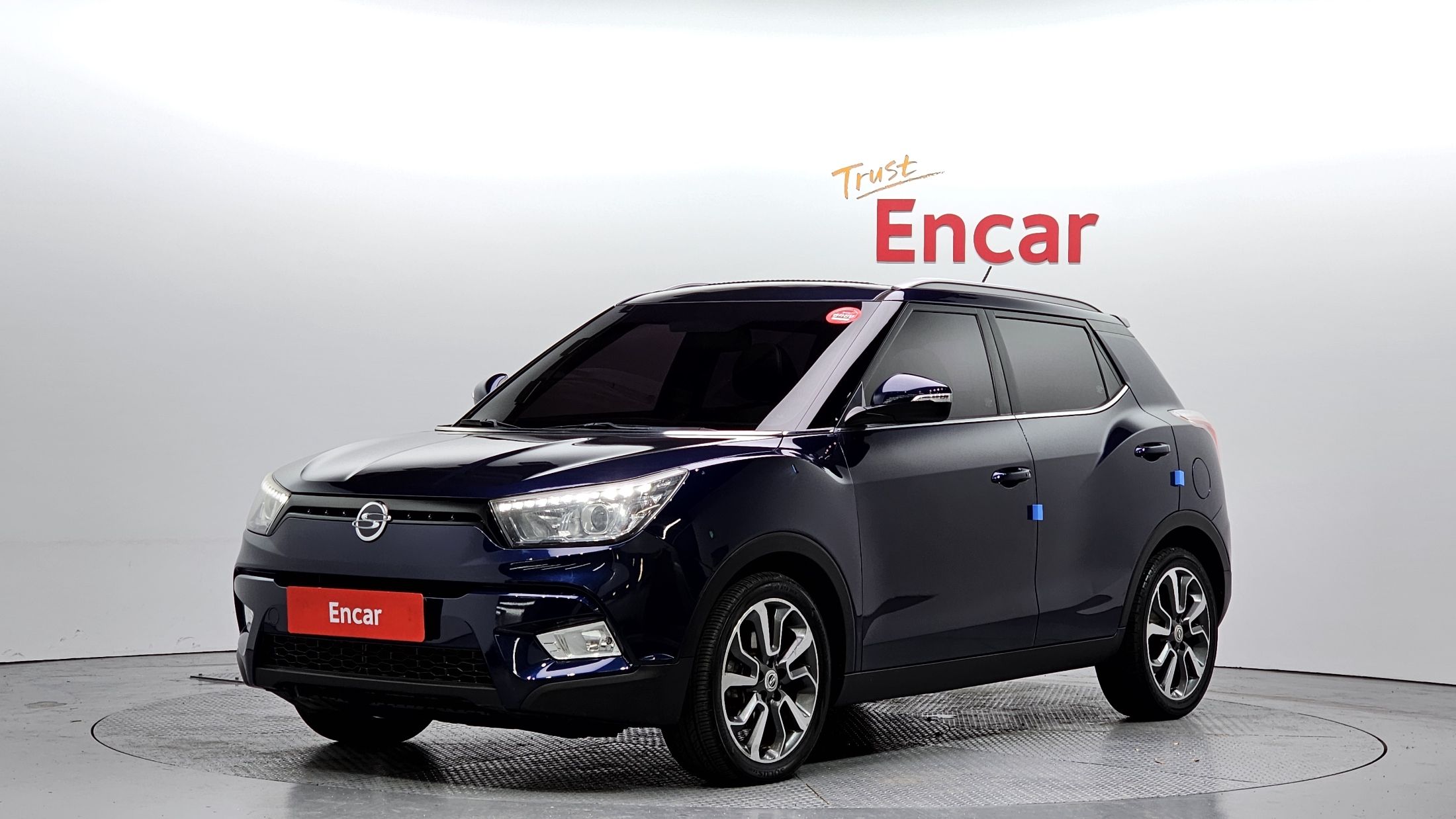 SSANGYONG TIVOLI 2015