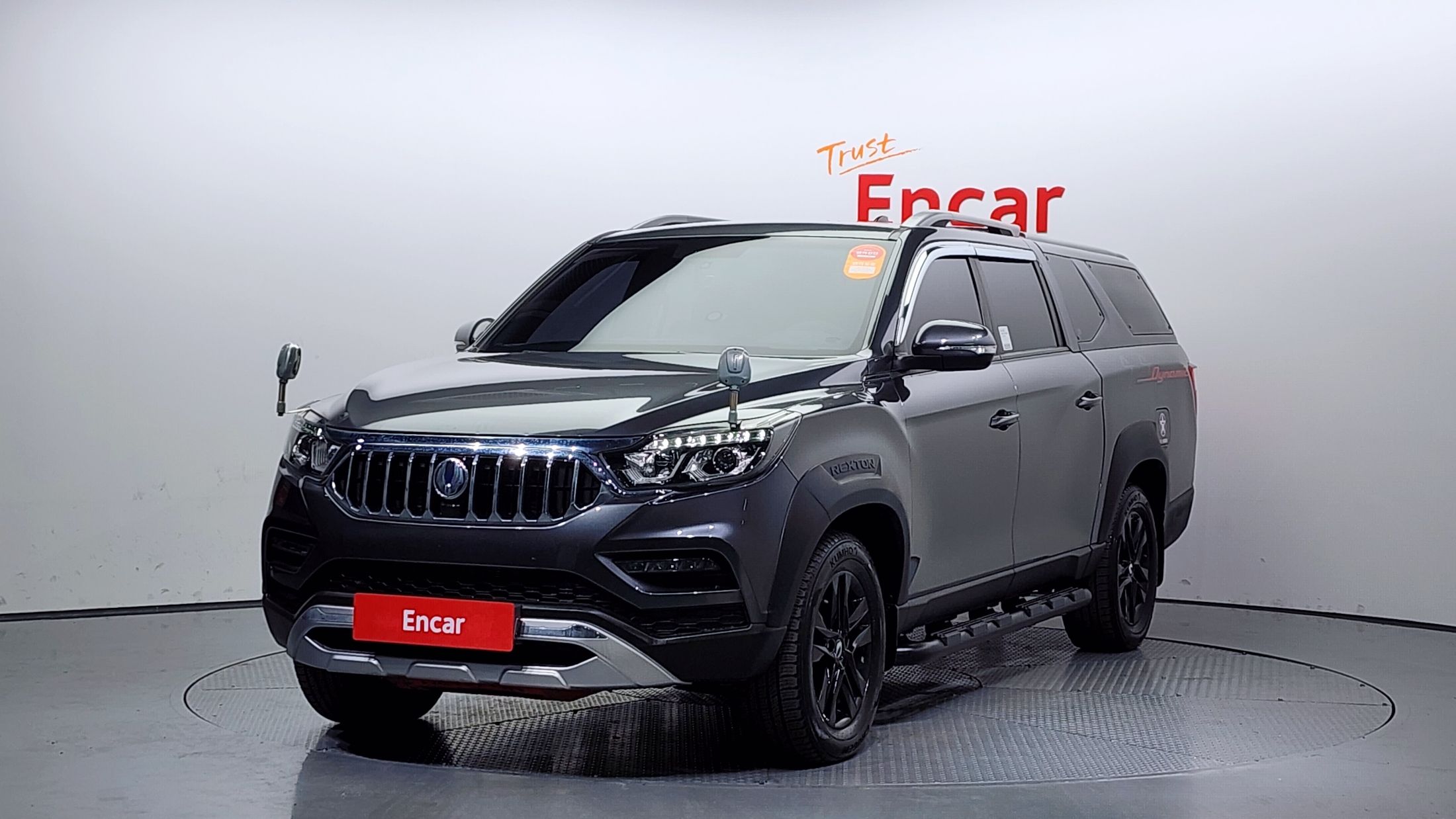 SSANGYONG REXTON SPORTS CAR