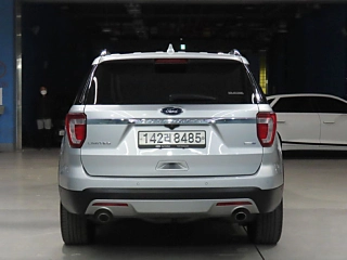 FORD EXPLORER 2017