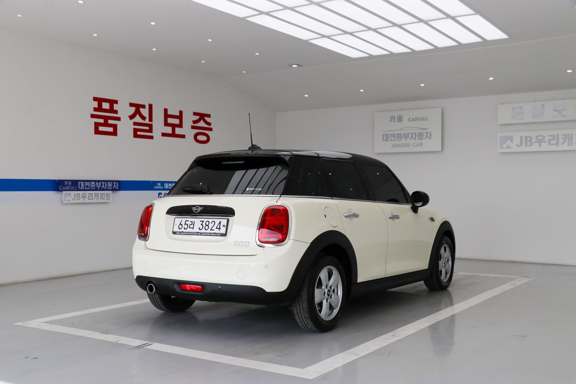 MINI COOPER 2019