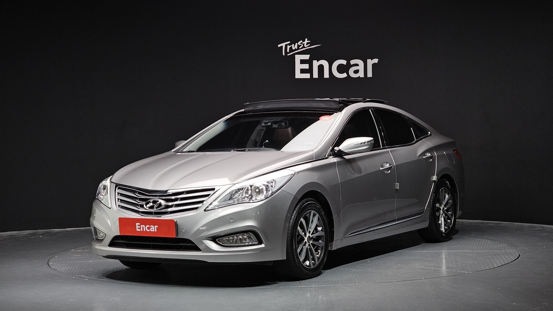 HYUNDAI GRANDEUR HG 2011