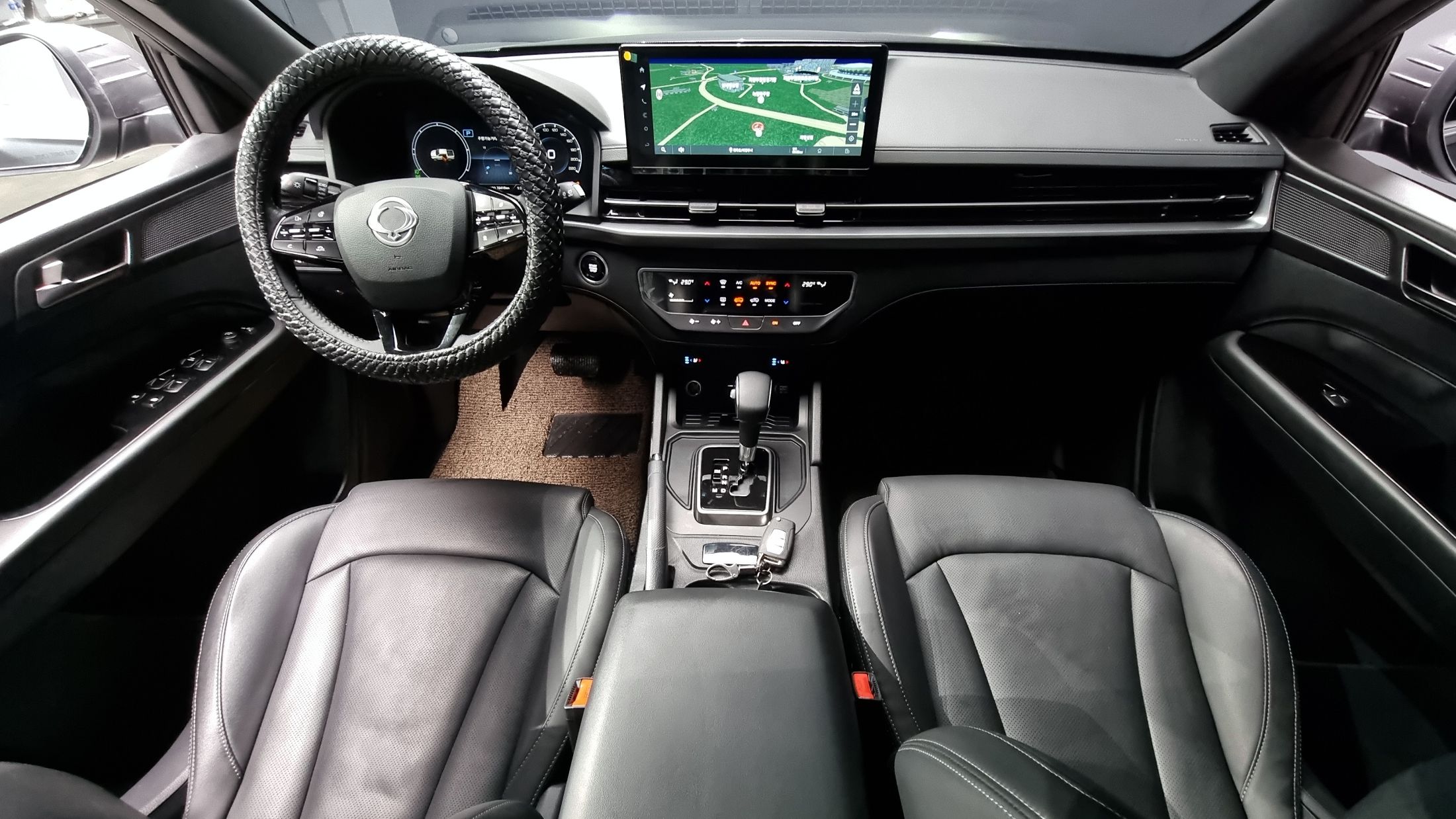 SSANGYONG REXTON SPORTS CAR 2024
