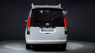 HYUNDAI STARIA 2023