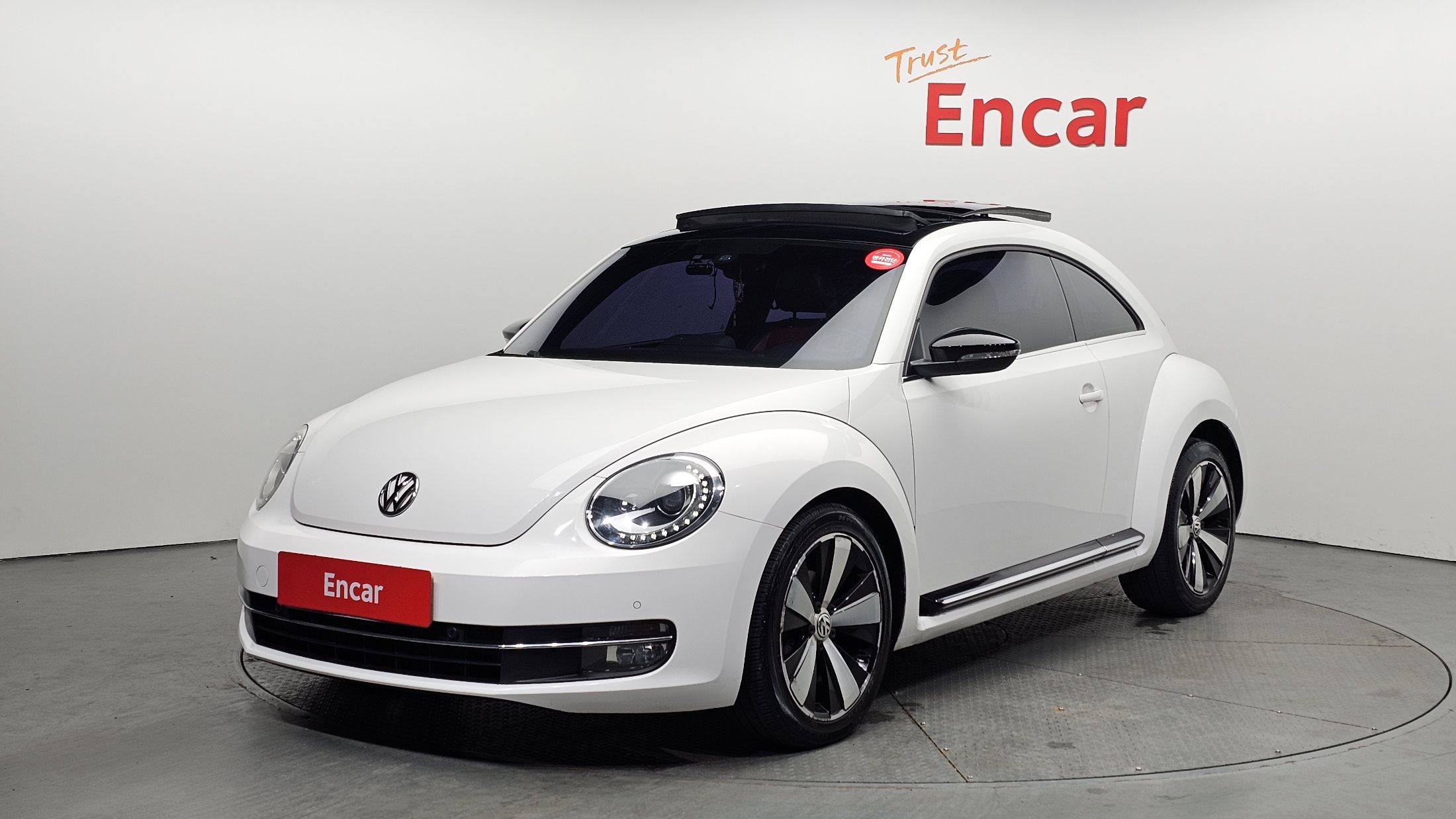 VOLKSWAGEN BEATLE 2013