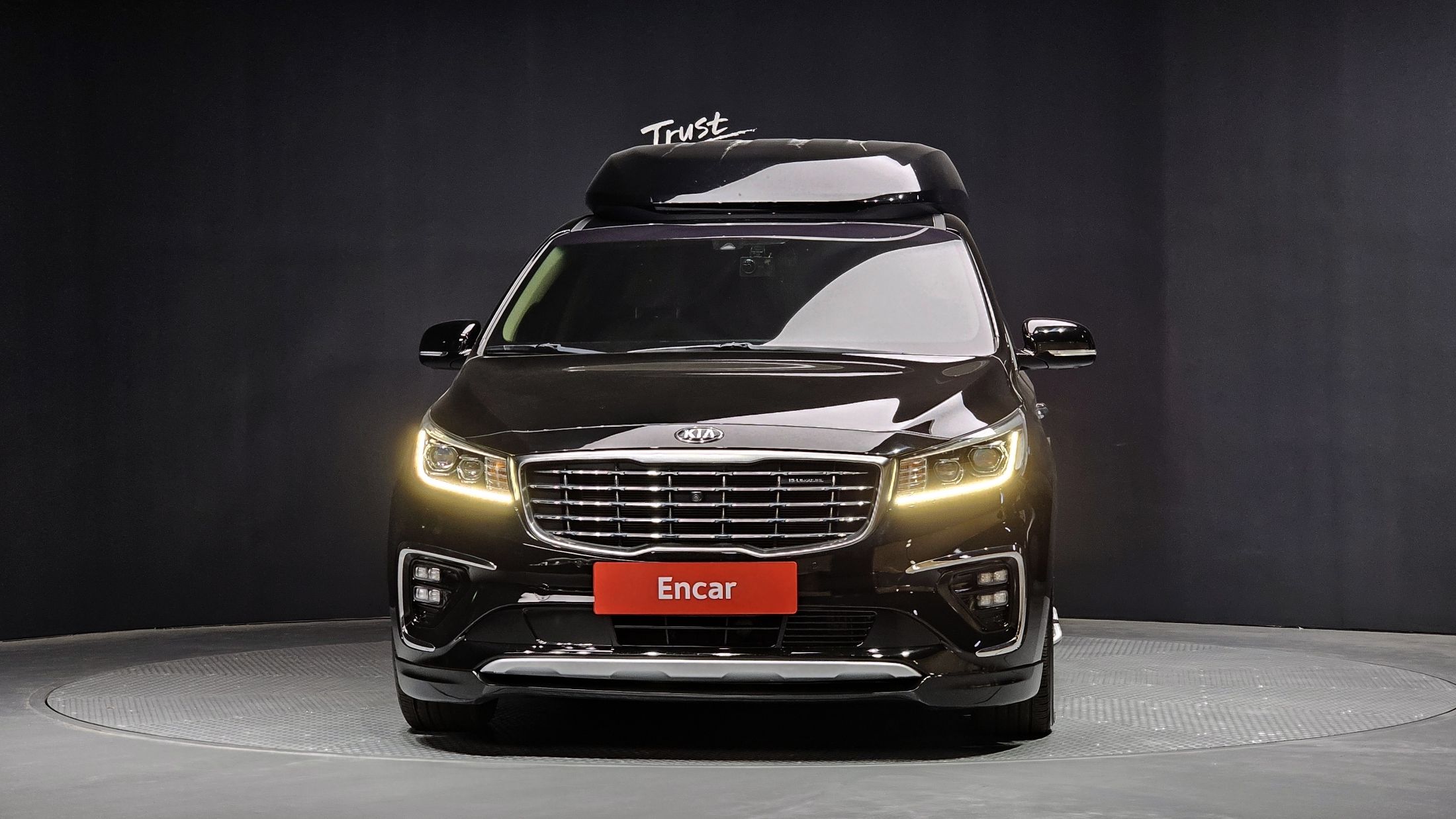 KIA CARNIVAL 2018