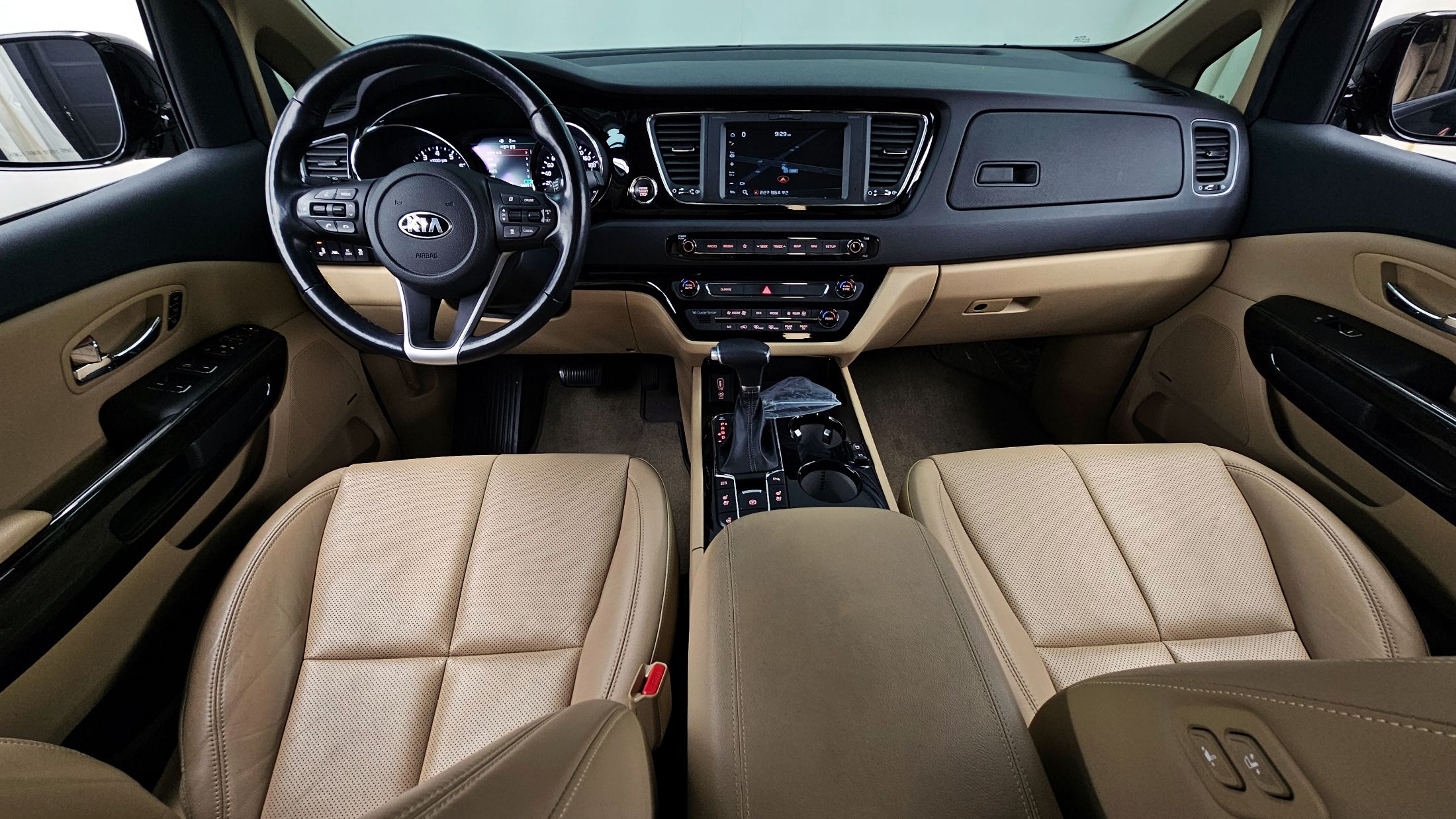 KIA CARNIVAL 2018