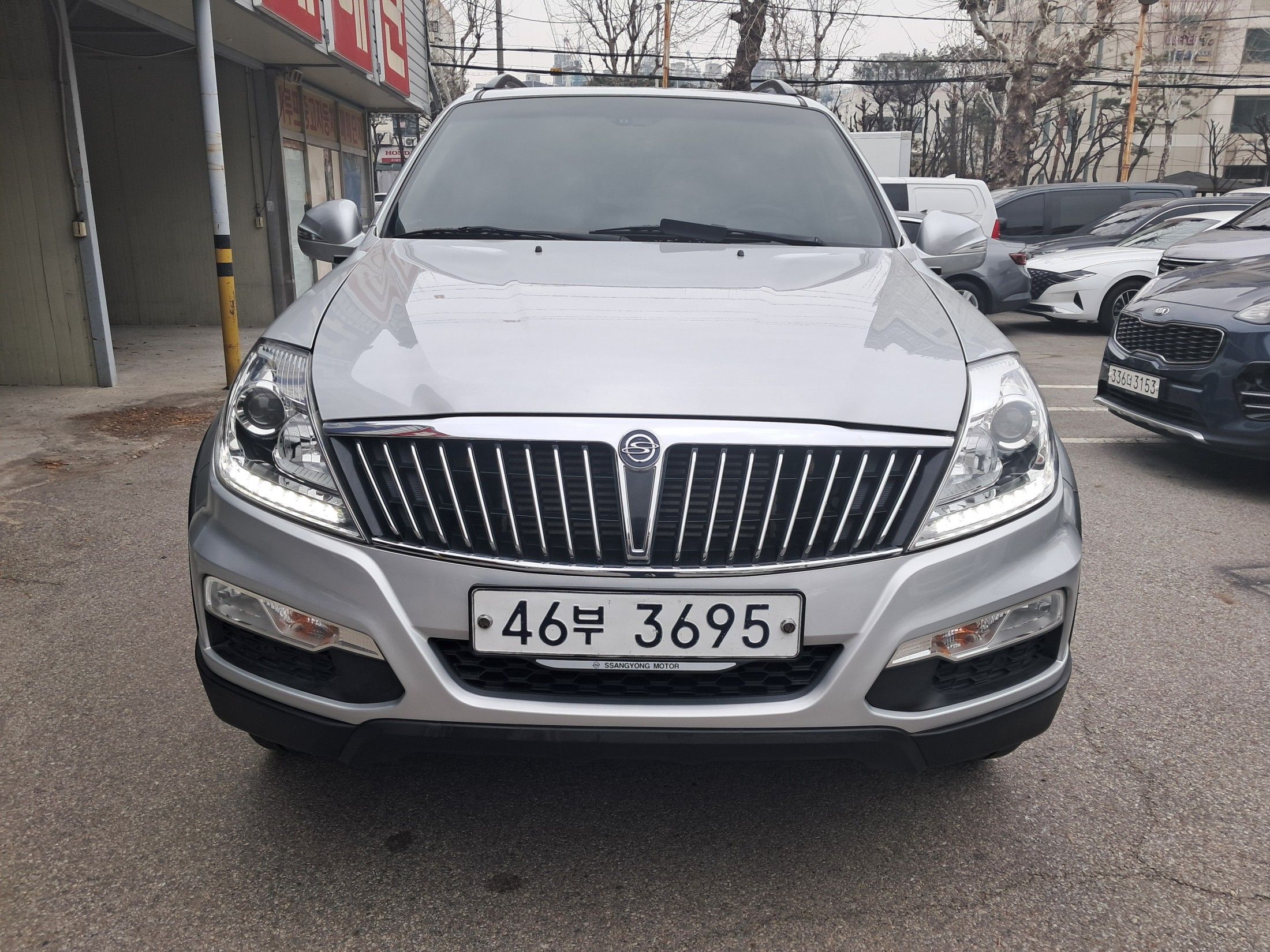 SSANGYONG REXTON W