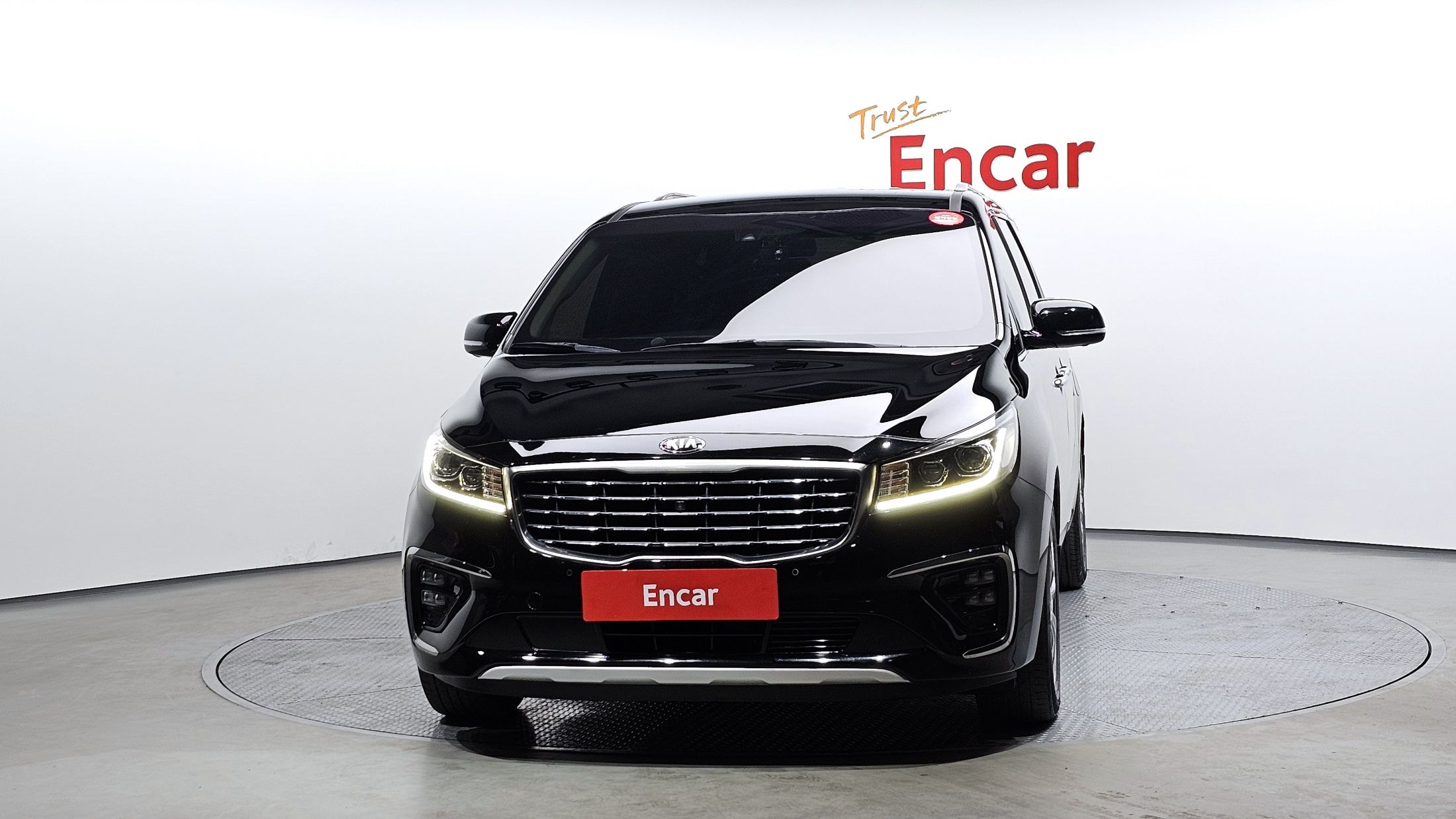 KIA CARNIVAL 2018