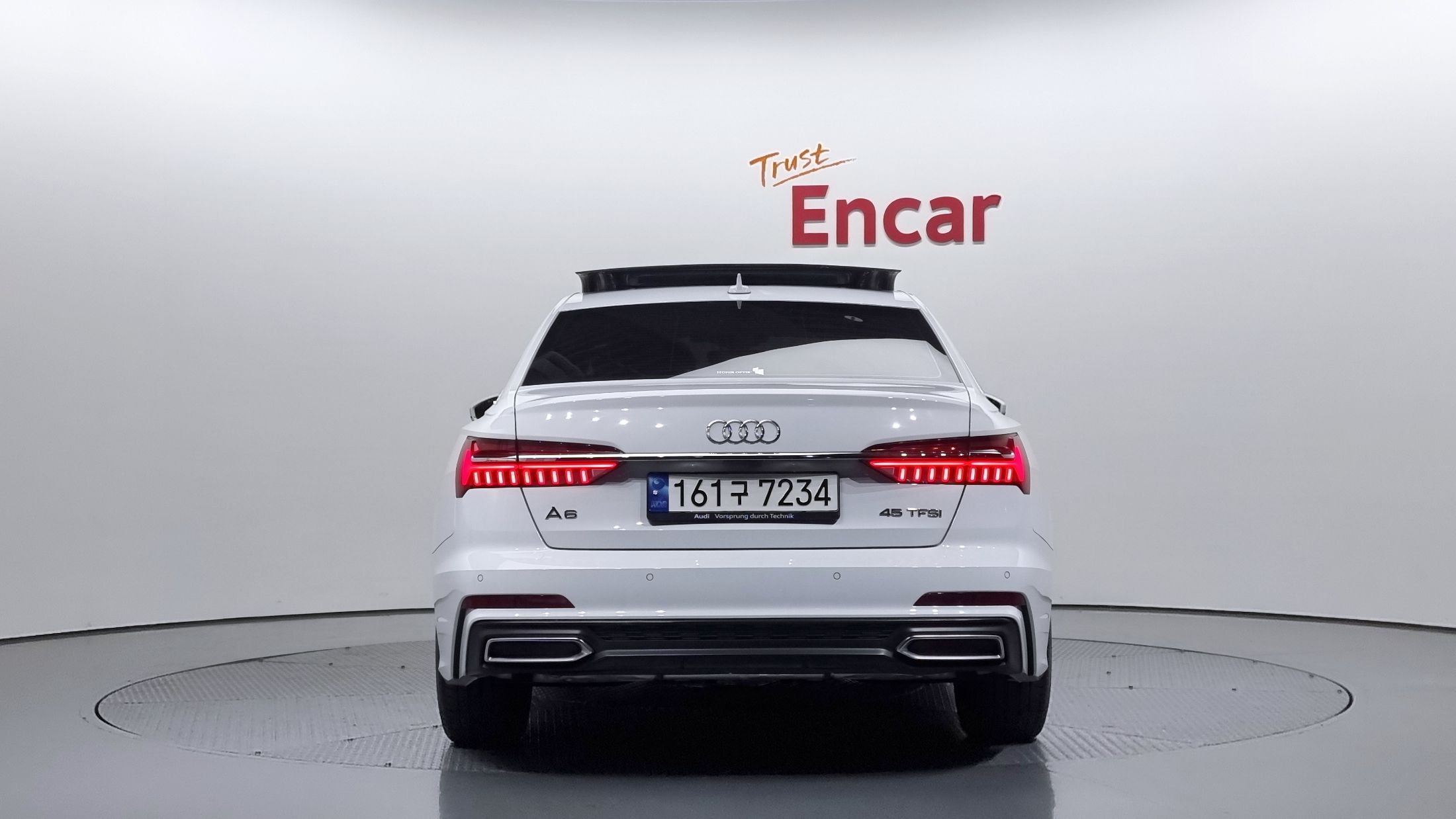 AUDI A6 C8