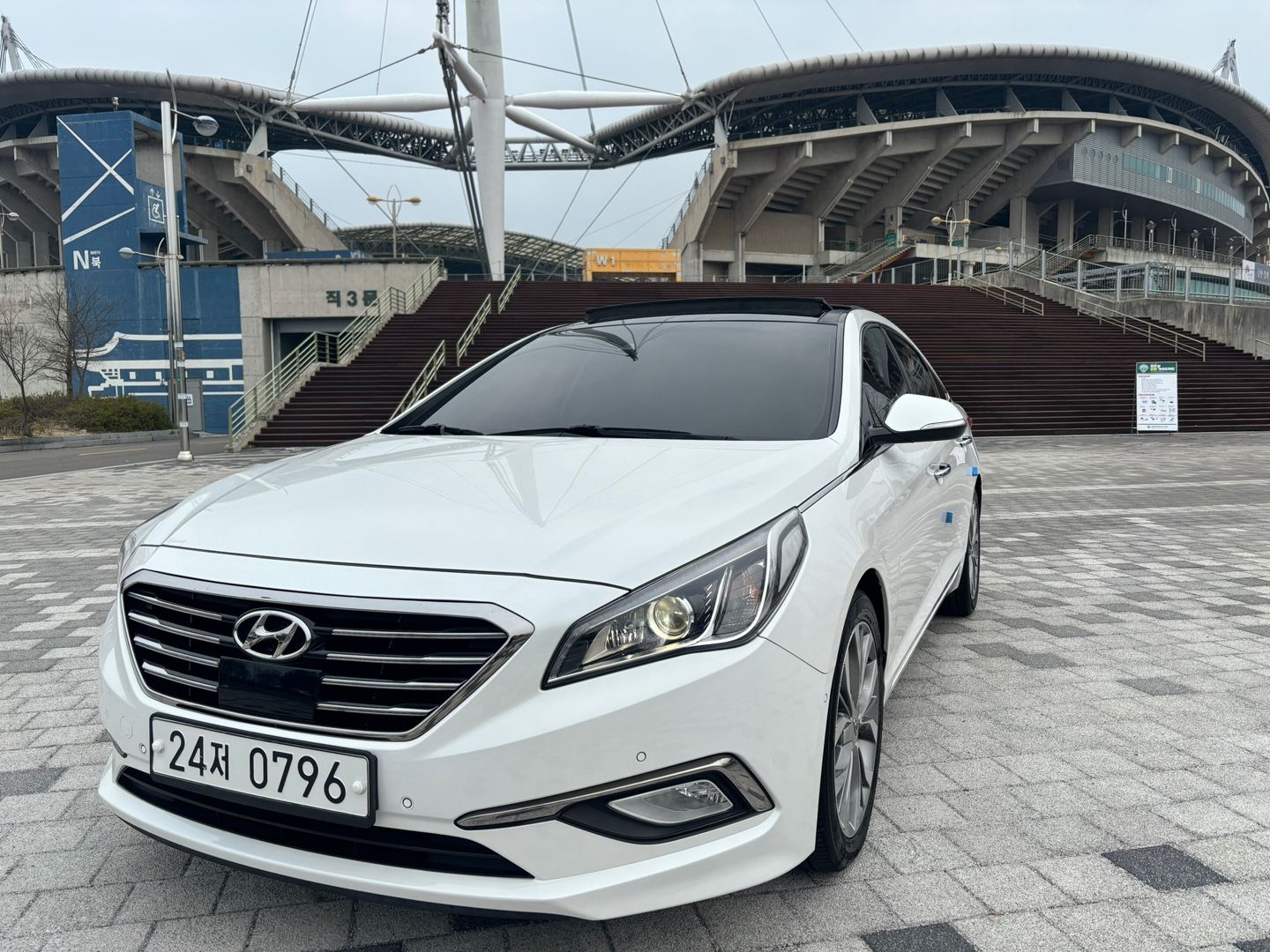 HYUNDAI SONATA LF 2016