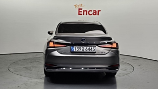 LEXUS ES300H 2022