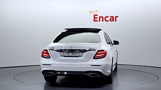 MERCEDES BENZ E-CLASS W213 2017