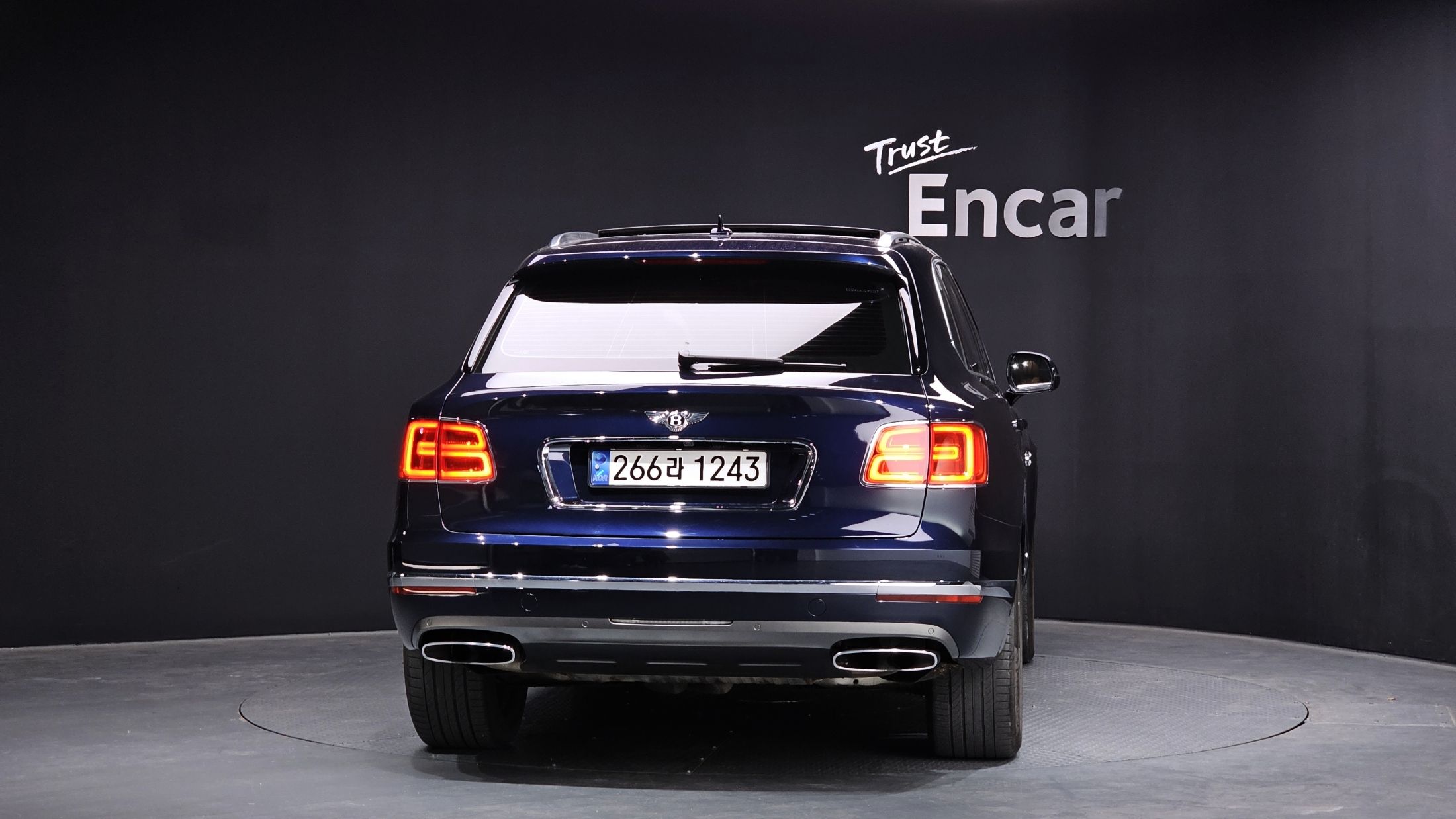 BENTLEY BENTAYGA 2017