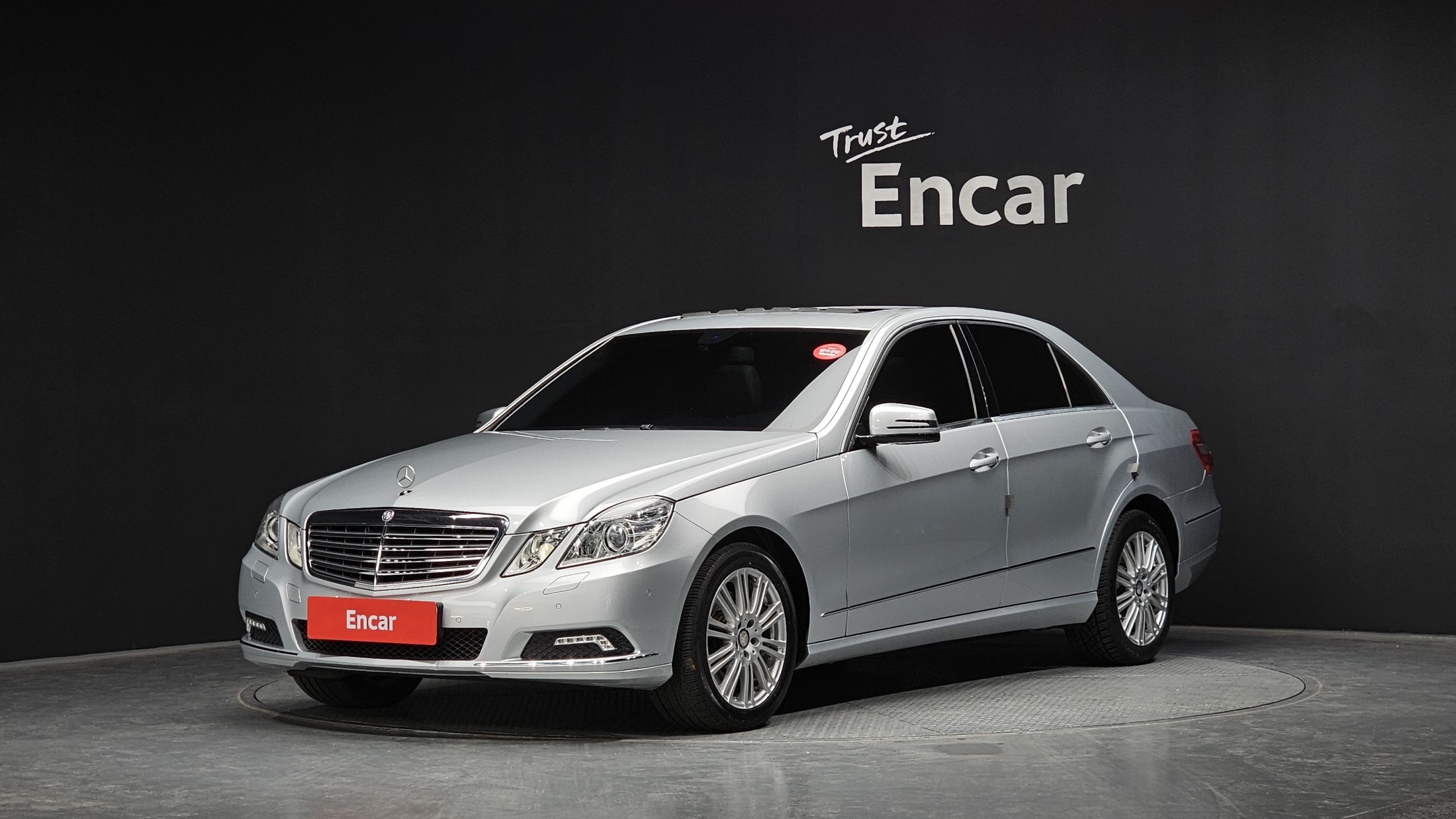 MERCEDES BENZ E-CLASS W212 2010