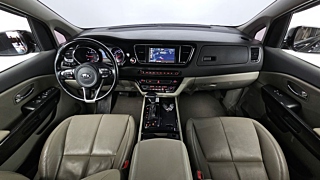 KIA CARNIVAL 2017