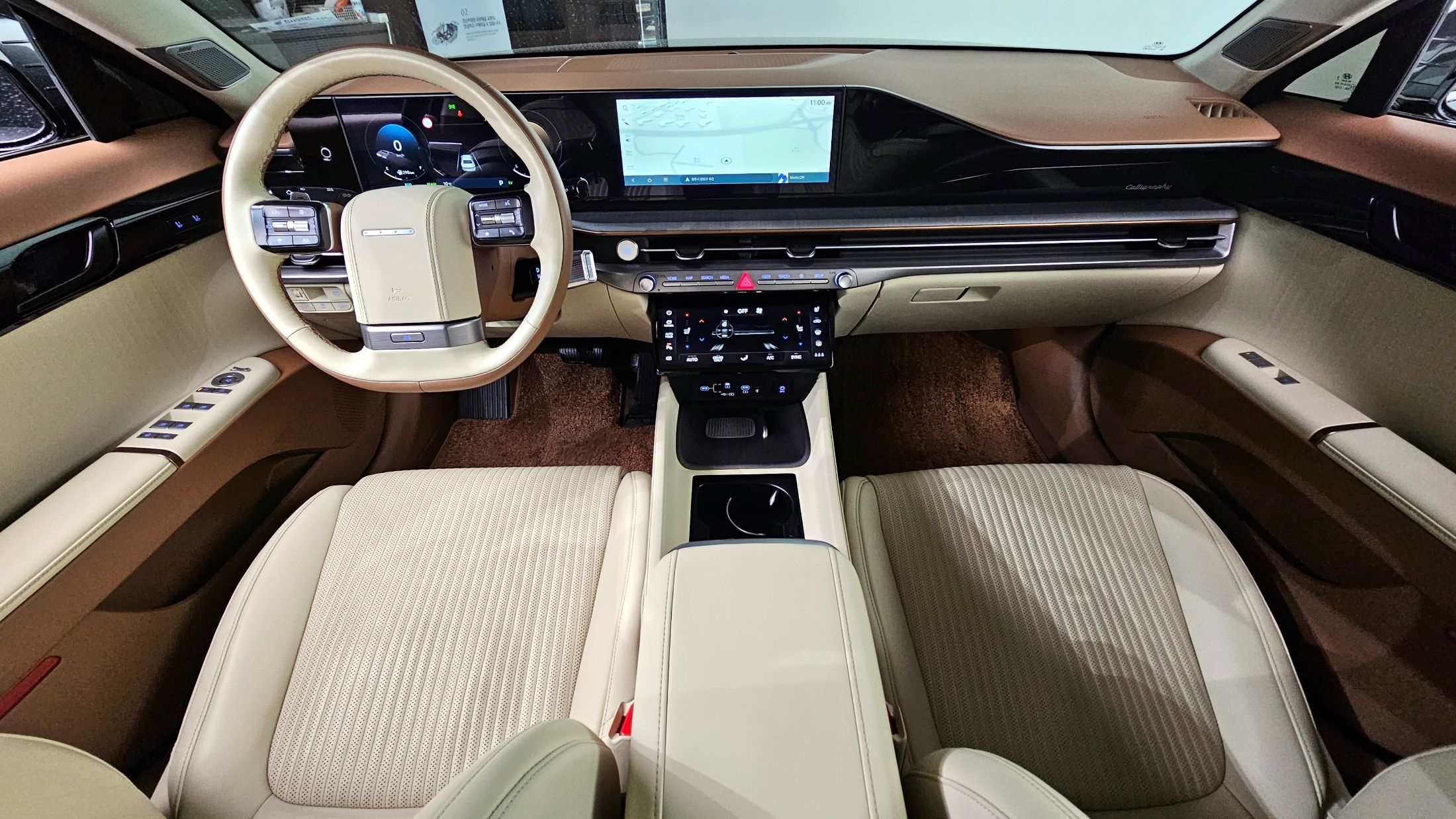 HYUNDAI GRANDEUR HYBRID GN7 2023