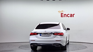 MERCEDES BENZ E-CLASS W213 2022