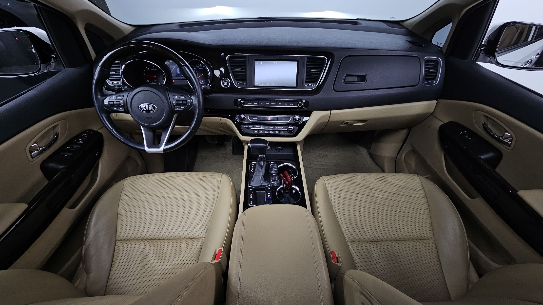 KIA CARNIVAL 2019