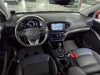 HYUNDAI IONIQ HYBRID 2017