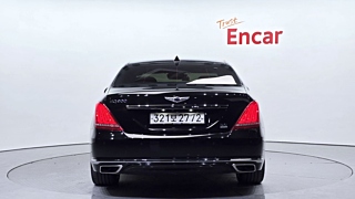 GENESIS EQ900 2016