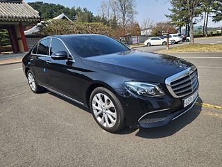MERCEDES BENZ E-CLASS W213 2017
