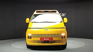 HYUNDAI STARIA 2023