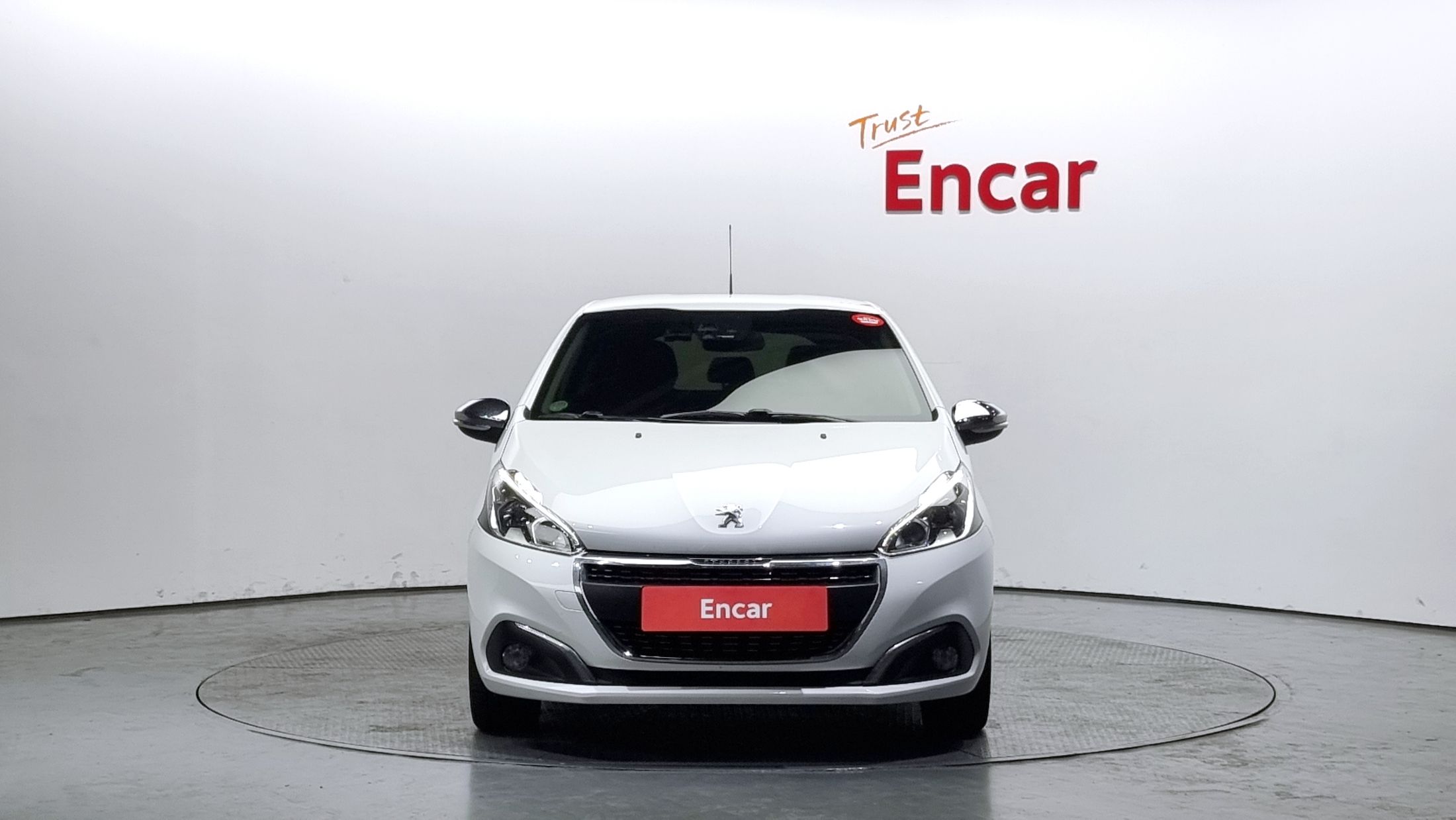 PEUGEOT 208 2017