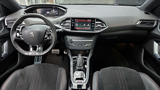 PEUGEOT 308 2021