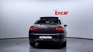 VOLKSWAGEN PASSAT GT B8 2018