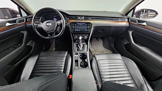 VOLKSWAGEN PASSAT GT B8 2018