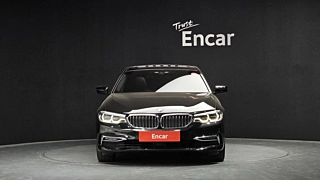 BMW 5-SERIES G30 2019