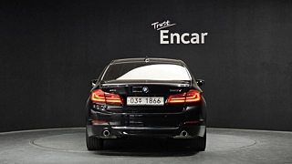 BMW 5-SERIES G30 2019