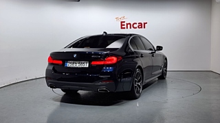 BMW 5-SERIES G30 2021