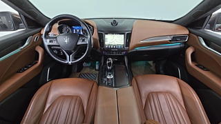 MASERATI LEVANTE 2017