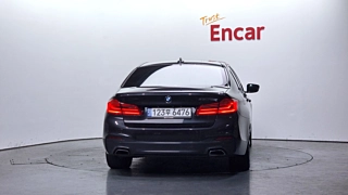 BMW 5-SERIES G30 2019