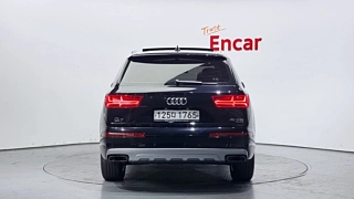 AUDI Q7 4M 2019