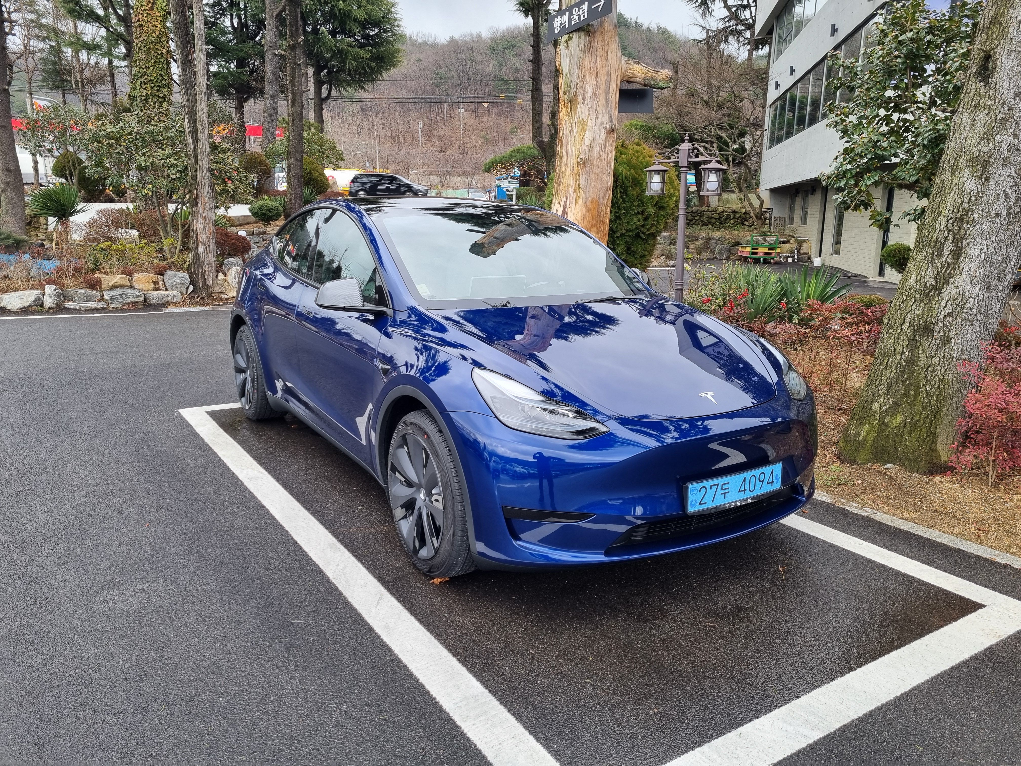 TESLA MODEL Y 2023
