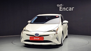 TOYOTA PRIUS 2017