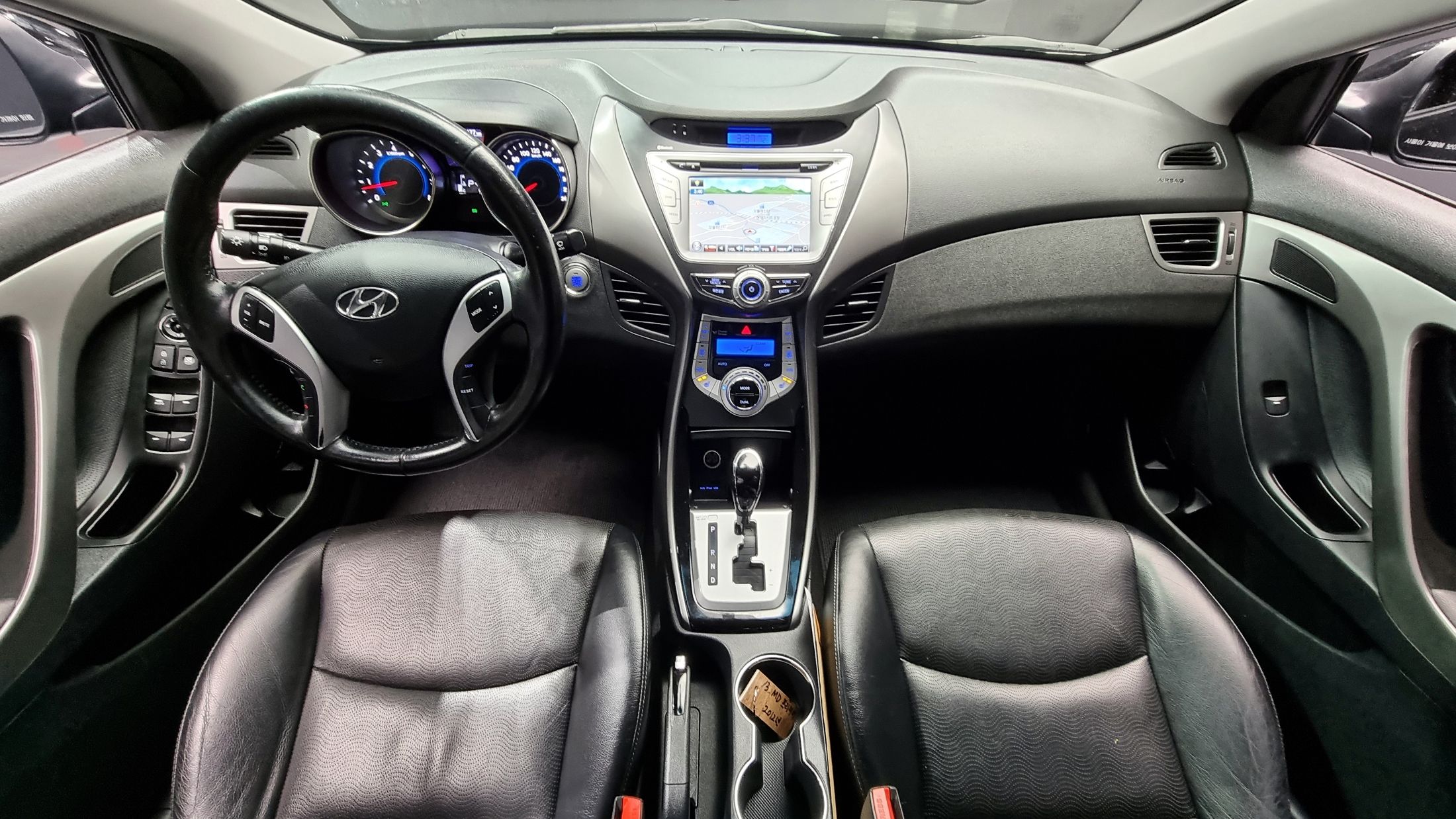 HYUNDAI AVANTE MD 2012