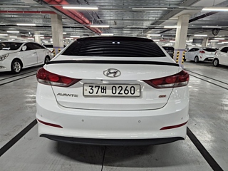 HYUNDAI AVANTE AD 2016