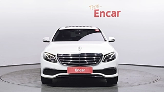 MERCEDES BENZ E-CLASS W213 2019